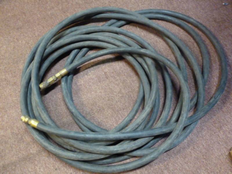 lot 12 image: Air Hose