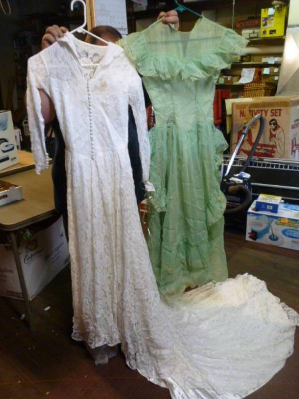 Vintage Wedding Dress Manannah 331 Aqua View Gas Generator