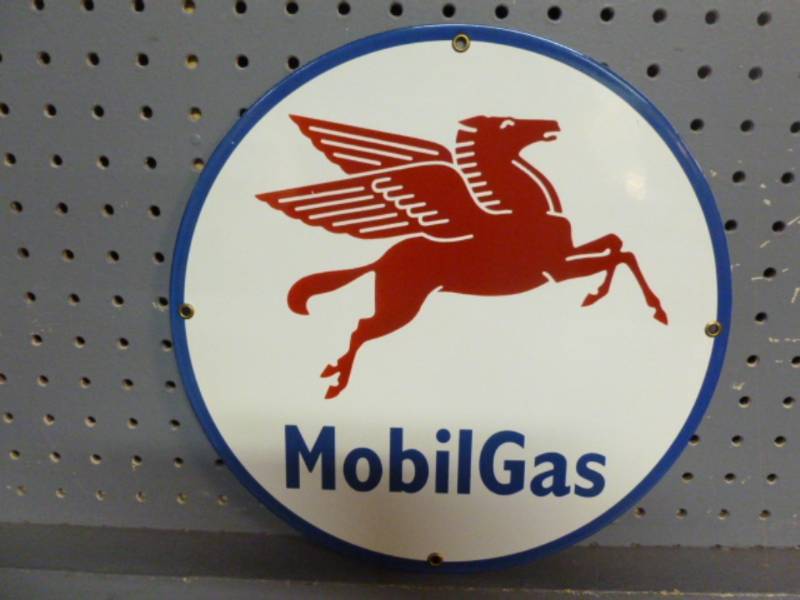 lot 28 image: Porcelain Sign