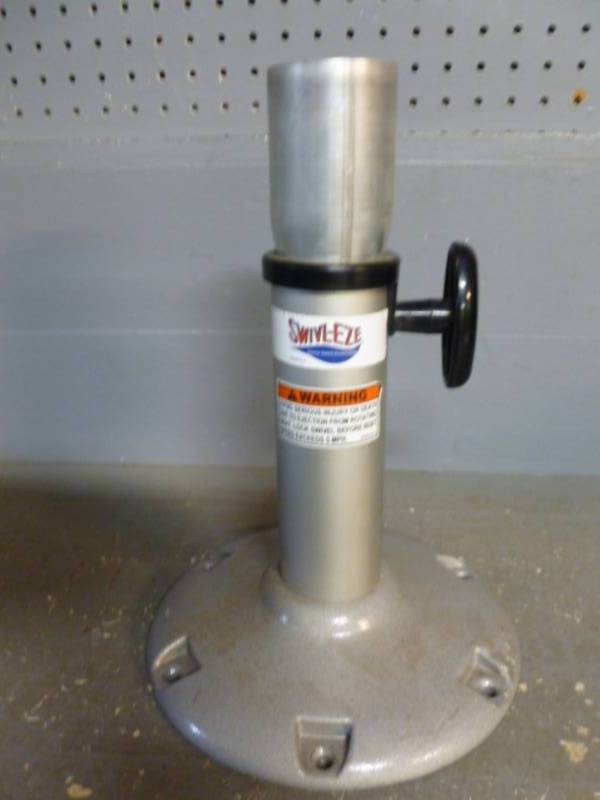 lot 33 image: New Boat Seat Stem