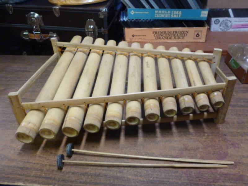 lot 40 image: Bamboo Bell Set