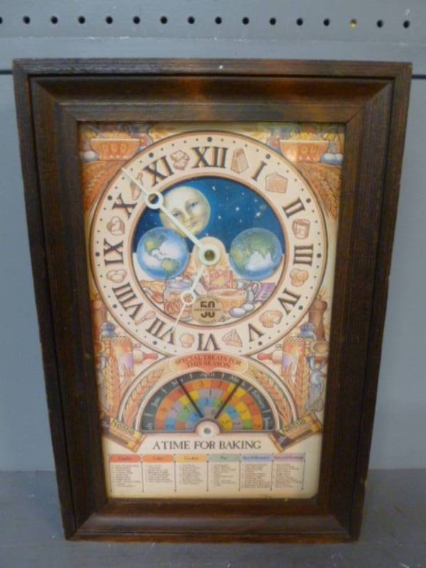 lot 61 image: Clock