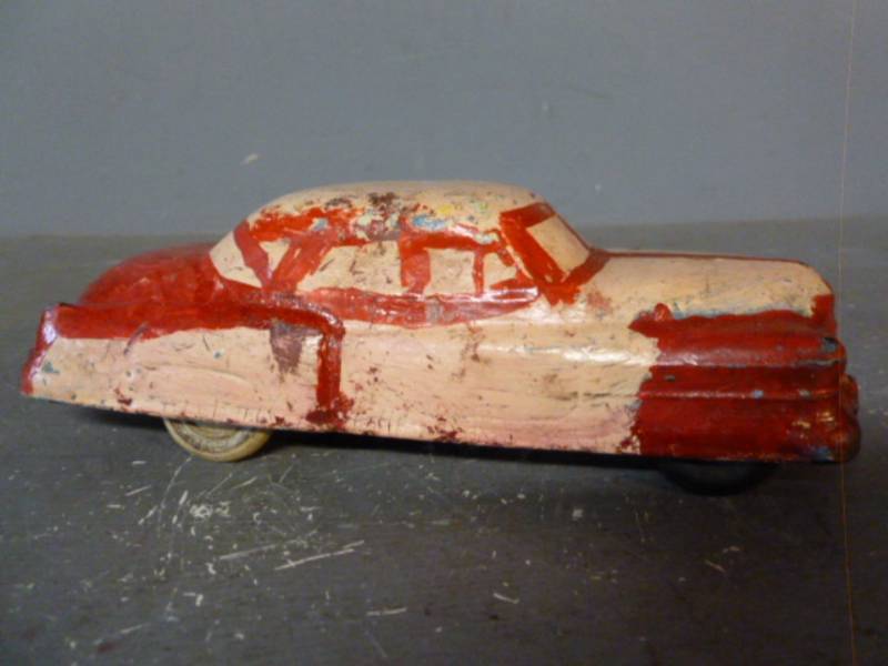 lot 85 image: Vintage Toy