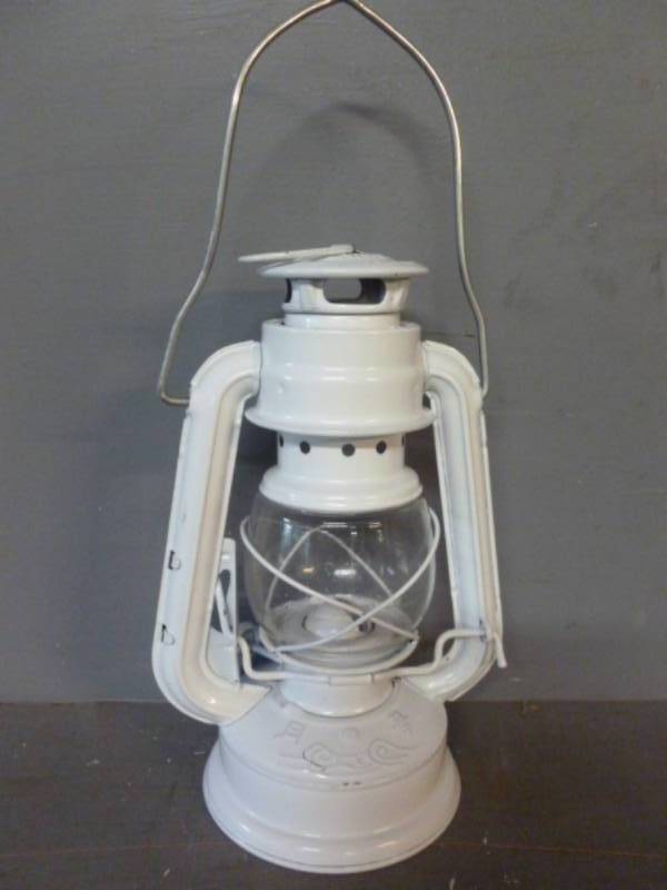 lot 116 image: Barn Lantern