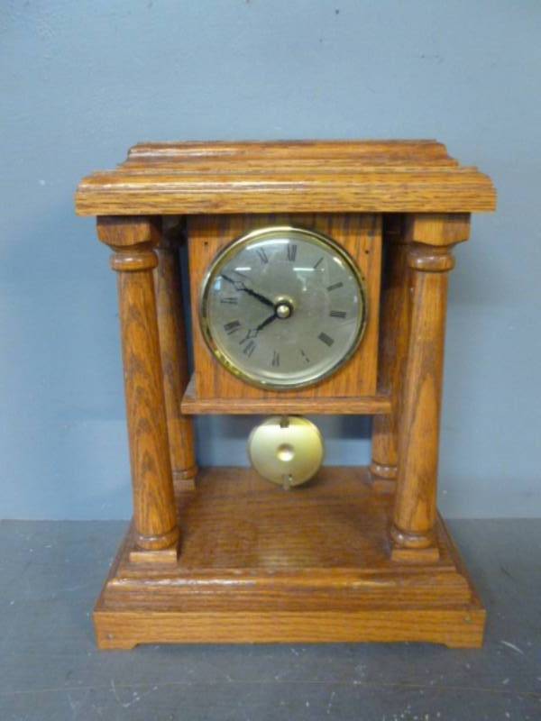 lot 138 image: Custom Made Clock