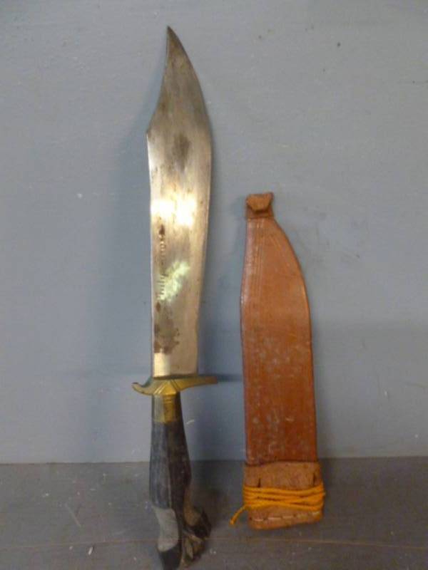 lot 157 image: Knife