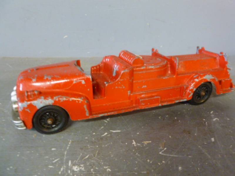 lot 173 image: Vintage Hubley Truck
