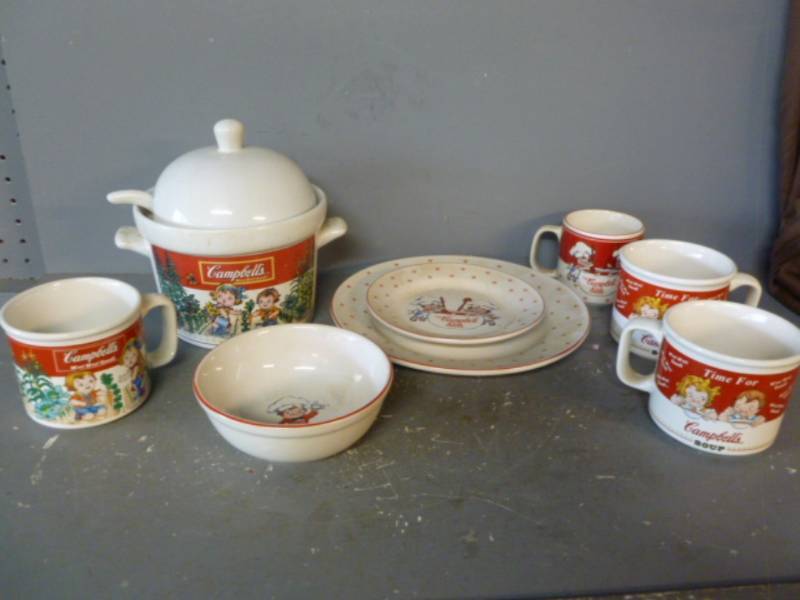 lot 183 image: Campbells Soup Collectibles