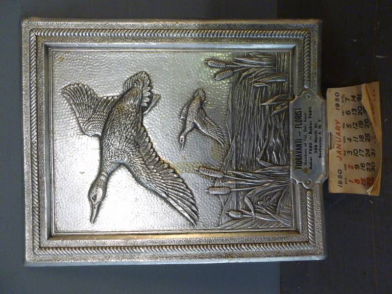 lot 198 image: Vintage Advertisement Calender