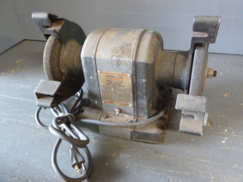 lot 221 image: Bench Grinder