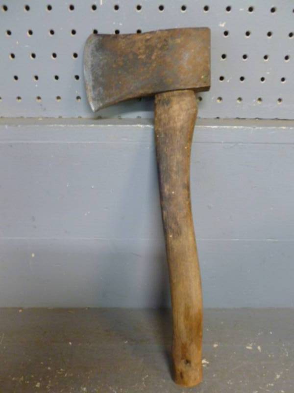 lot 239 image: Camp Ax