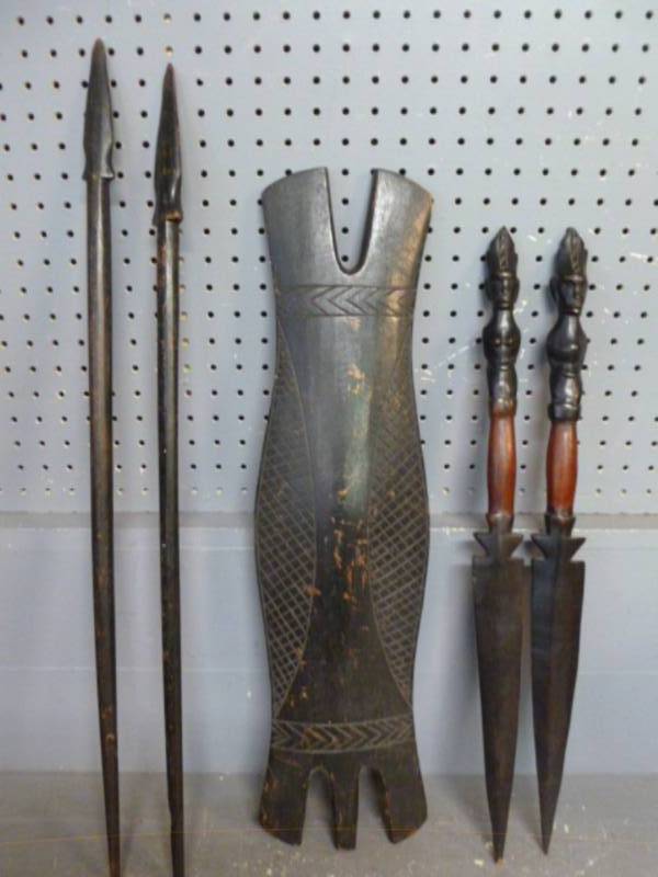 lot 244 image: African Themed Decor
