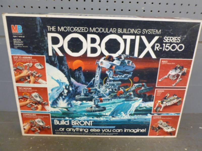 lot 247 image: Milton Bradley Construction System