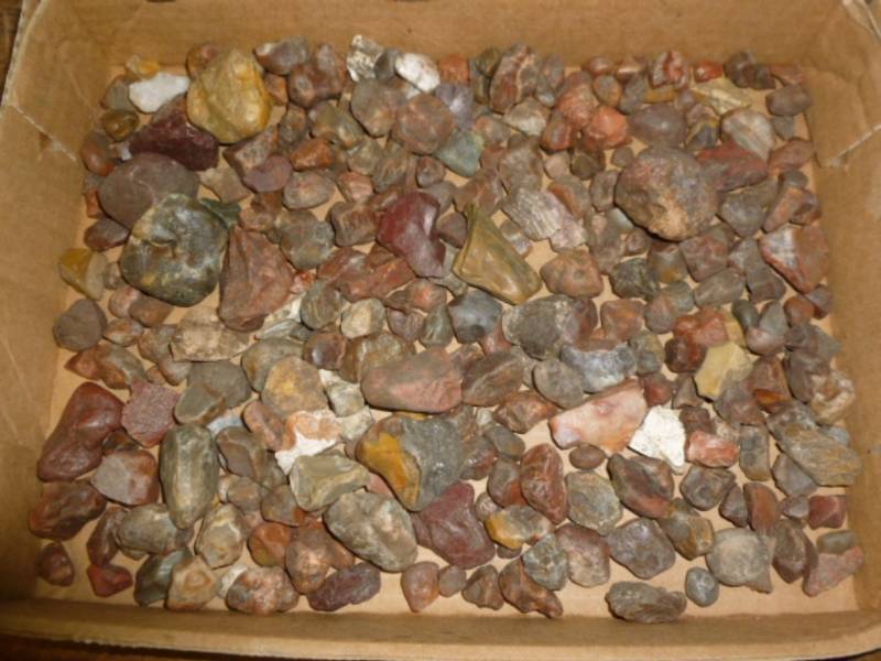 lot 273 image: Agates