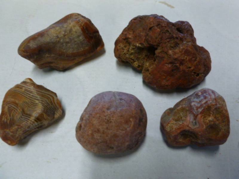 lot 280 image: Agates