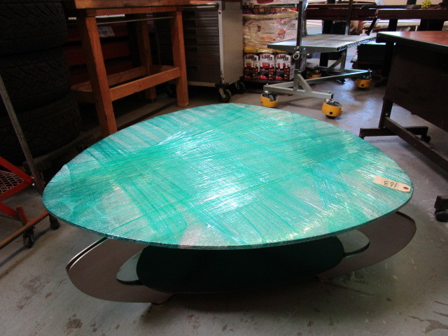 lot 103 image: ULTRA MODERN COFFEE TABLE