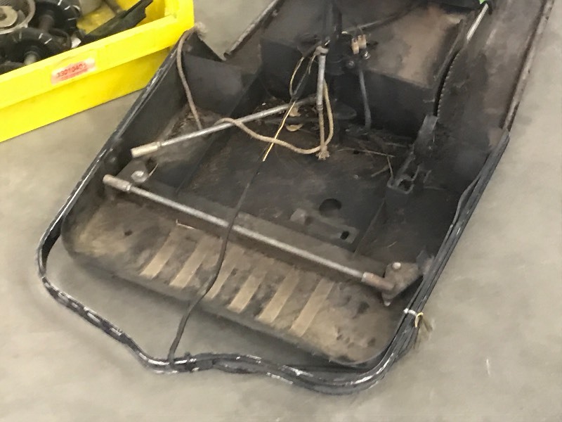 lot 8 image: 1988 Arctic Cat Kitty Cat Snowmobile