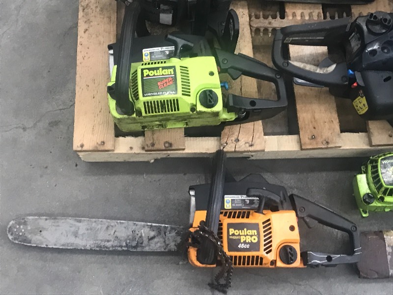 lot 16 image: Lot Of Assorted Chainsaws, Hedge Trimmers, Blower