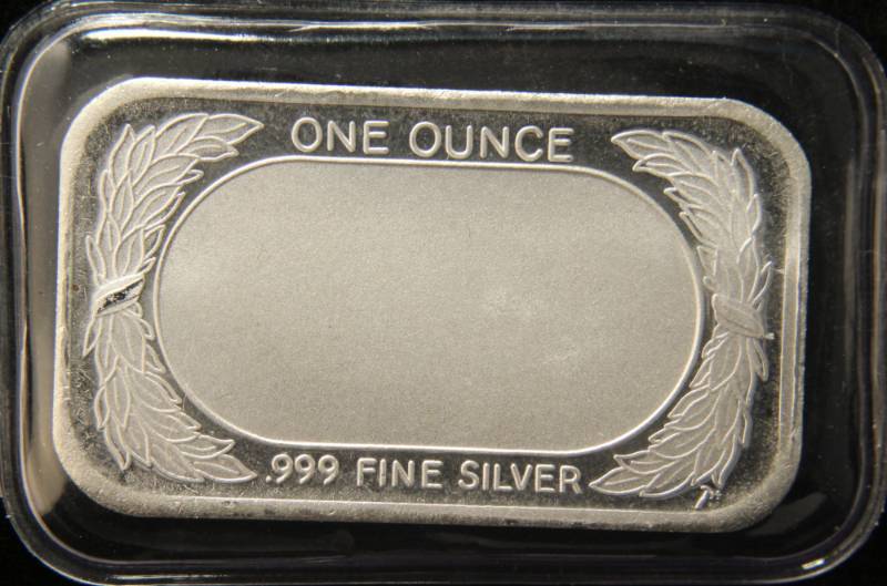 1 TROY OZ. .999 FINE SILVER BAR FLAG DESIGN SEALED