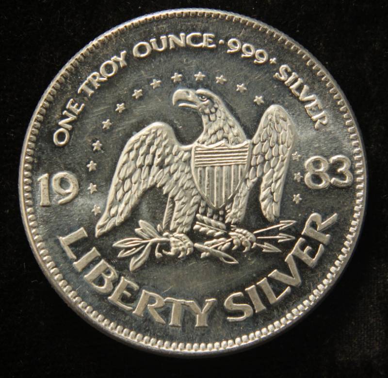 1 TROY OZ. .999 FINE SILVER 1983 A-MARK LIBERTY ROUND