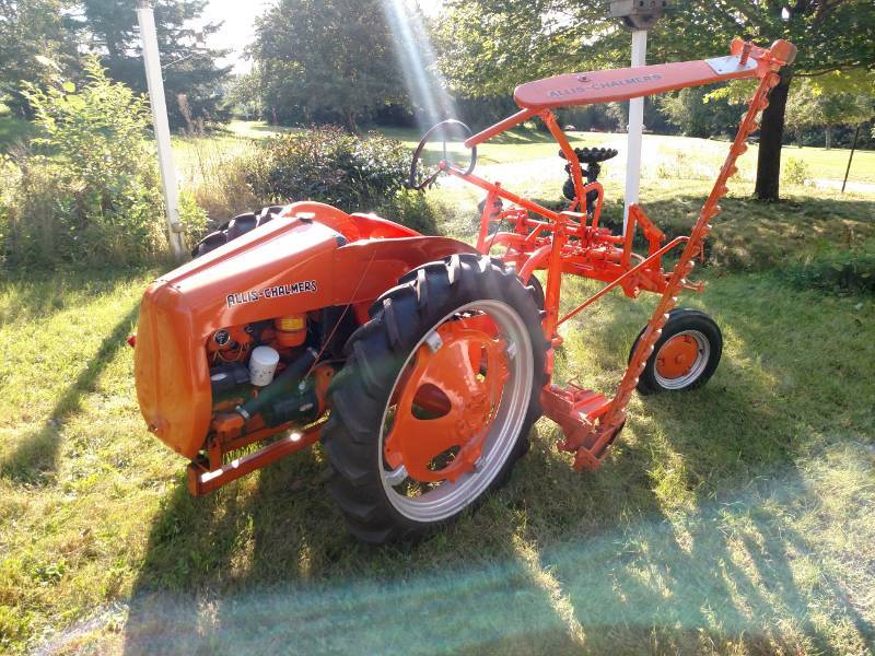 lot 1 image: Restored 1949 Allis Chalmers G Trac...