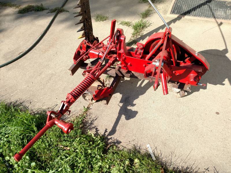 lot 7 image: Dearborn Model 14-16 7 Sickle Mowe...