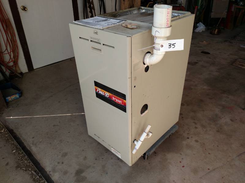 lot 35 image: Bryant Plus 90 100,000 BTU Gas Furn...