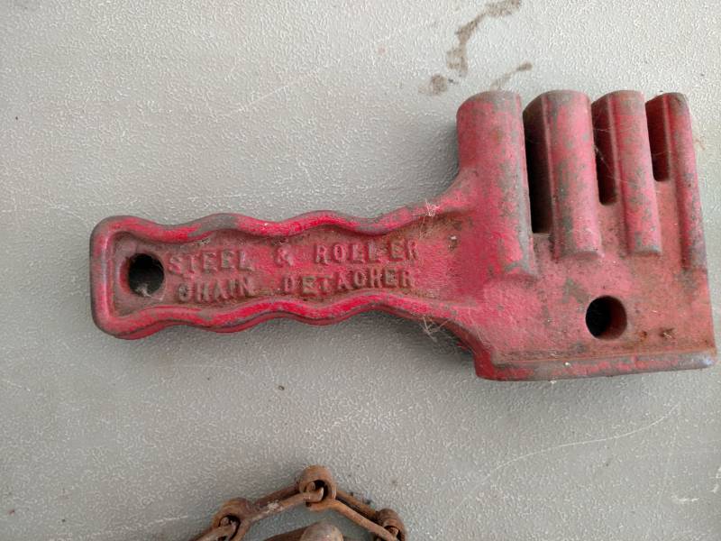 lot 38 image: Asstd Vintage Steel & Roller Chain...
