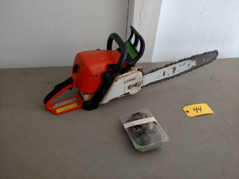 lot 44 image: Stihl MS290 18 Chain Saw with New ...