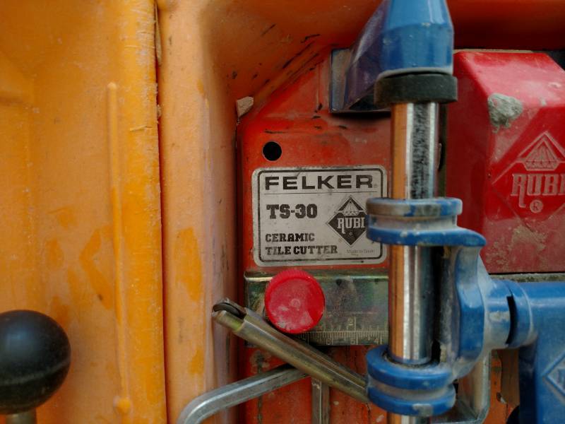 lot 68 image: Felker TS-30 Tile Cutter...
