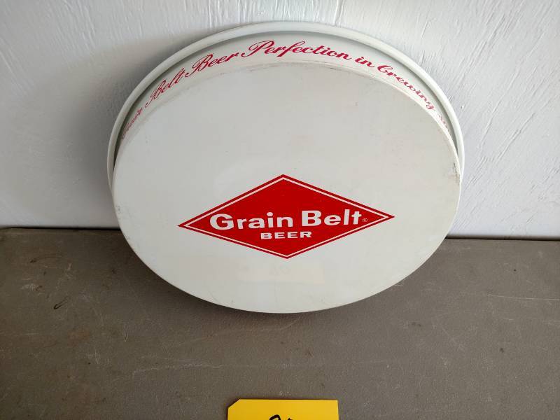 lot 90 image: Grainbelt Tray, 13...