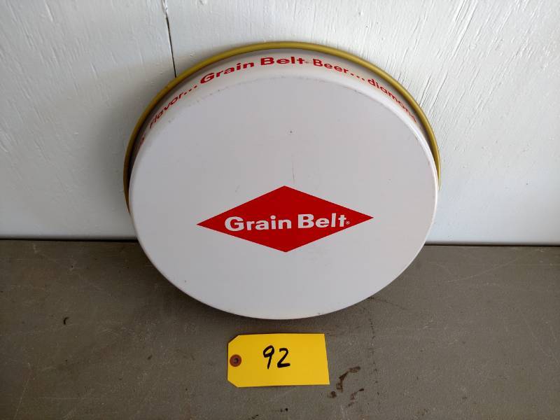 lot 92 image: Grainbelt Tray, 13...