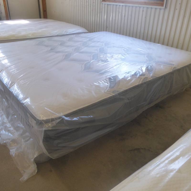 lot 10 image: Brand New Sealy Posturepedic Plus Series Ashton Cushion Firm King Mattress