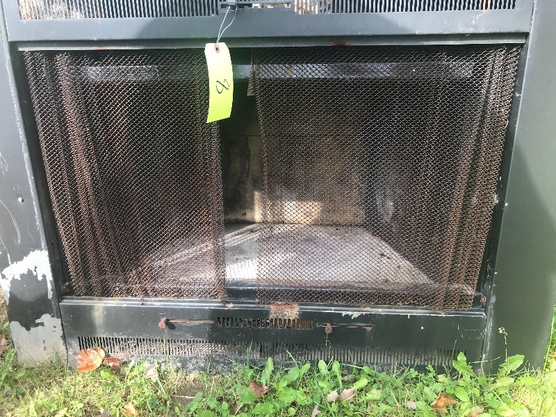 lot 8 image: FIREPLACE INSERT