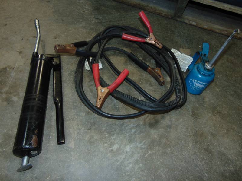 lot 46 image: Garage Item Lot