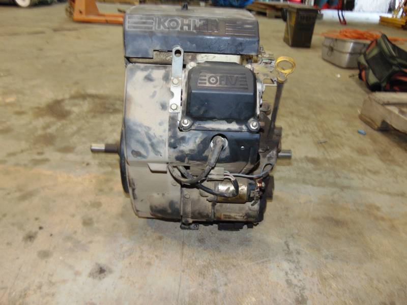 lot 72 image: Kohler Command Pro 20 Engine
