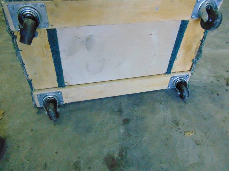 lot 64 image: 4 Wheel Dolly