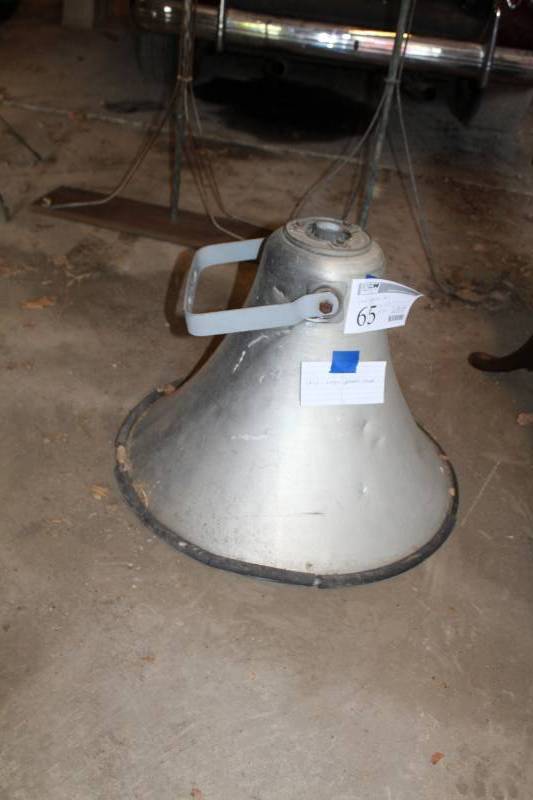 lot 65 image: Loud Speaker Horn