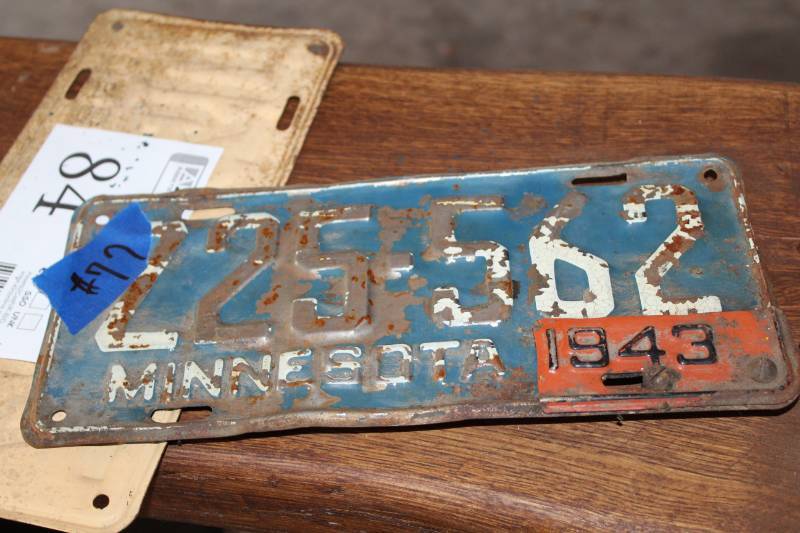 lot 85 image: A Pair of 1943 Minnesota License Plate Number Z25562