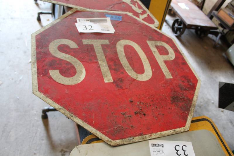 lot 32 image: STOP Sign