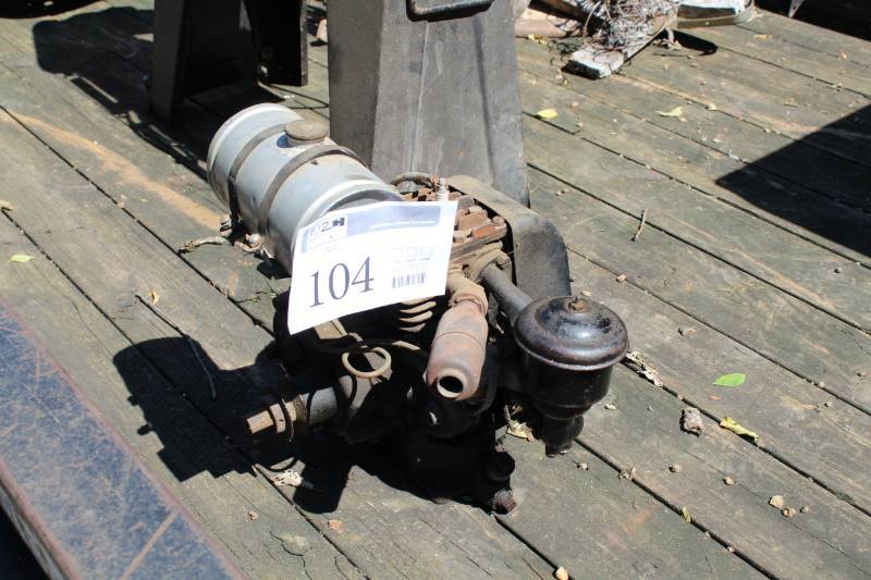 lot 104 image: Briggs & Stratton NR6 Motor