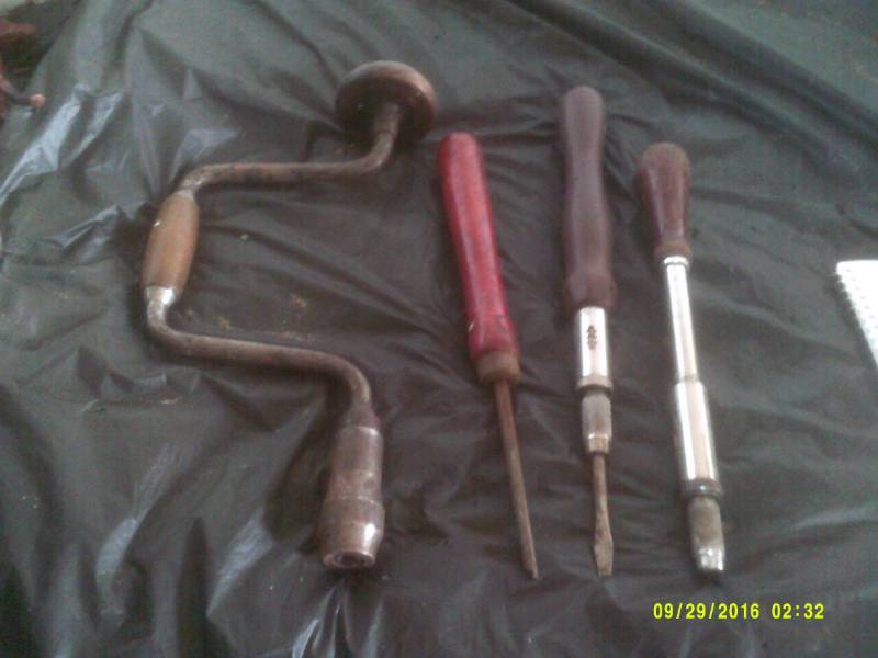 ANTIQUE HAND TOOLS
