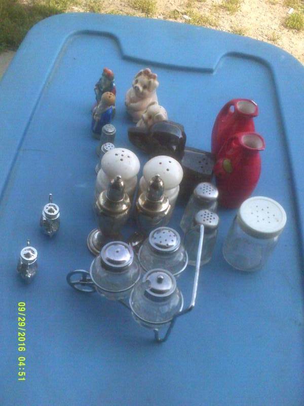 COLLECTIBLE SALT AND PEPPERS