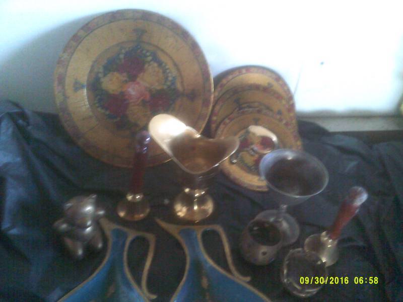 VINTAGE METALWARE