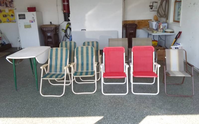 lot 1 image: Lot Of Assorted Patio Chairs, & Drop Leaf Table 42 Inches Set Up