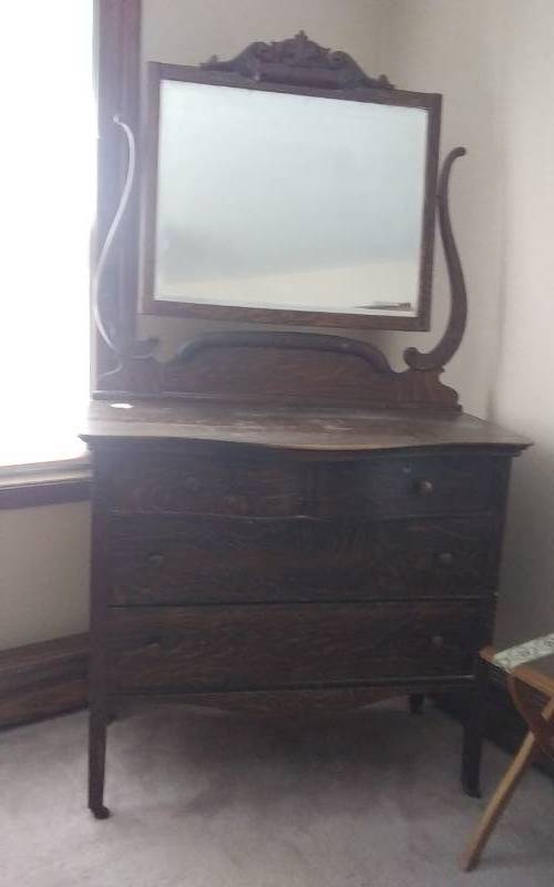 lot 27 image: Vintage Carved Wood Dresser With Mirror 40x21x72 Including Mirror Bring Help Upstairs