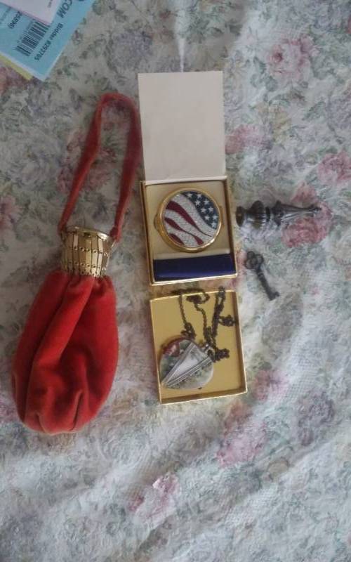 lot 77 image: Old Purse, Compact, Necklace, Finnial, Old Key