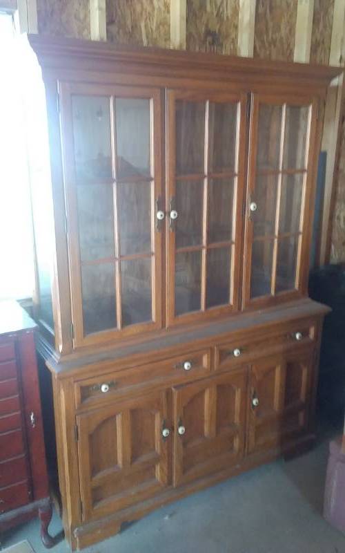 lot 91 image: 2-Piece Oak Hutch 58x20x72 Bring Help To Load