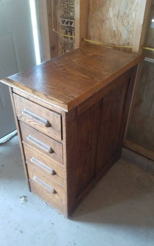 lot 93 image: Oak 4 Drawer Cabinet 15x25x30
