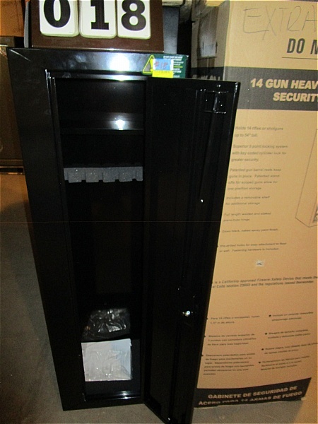 lot 18 image: Stack-On 10 GunAmmo Security Cabinet